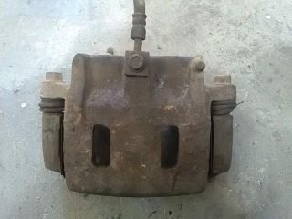 bontott KIA PREGIO Jobb első Féknyereg Munkahengerrel