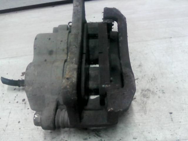 bontott KIA PREGIO Jobb első Féknyereg Munkahengerrel