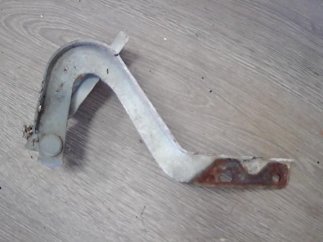 bontott KIA PREGIO Motorháztető Jobb Zsanér