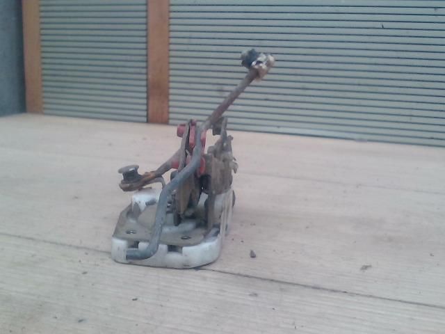 bontott KIA PRIDE Bal hátsó Ajtózár