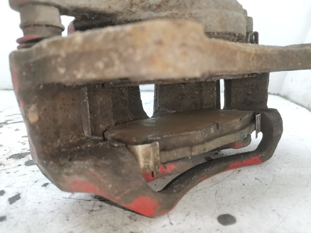 bontott KIA PRO Jobb első Féknyereg Munkahengerrel