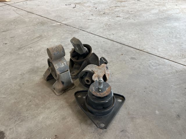 bontott KIA PRO Motor Tartó Bak (Pozíciófüggetlen)