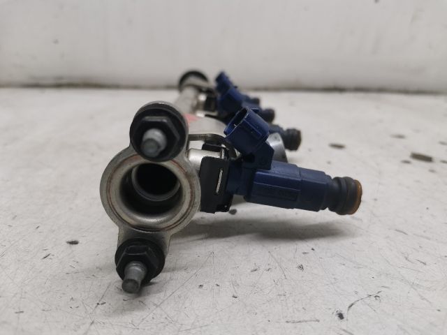 bontott KIA PRO Porlasztó Sor / Híd