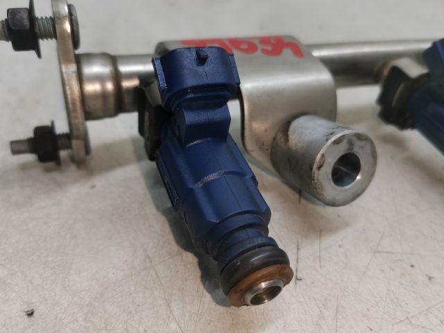 bontott KIA PRO Porlasztó Sor / Híd