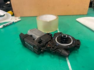 bontott KIA PRO Bal első Ablakemelő Motor