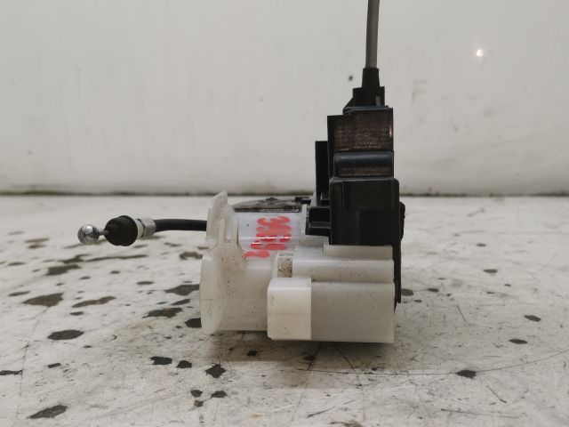 bontott KIA PRO Bal első Ajtózár