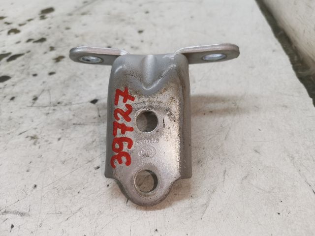 bontott KIA PRO Bal első Alsó Zsanér