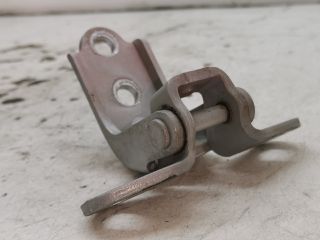 bontott KIA PRO Bal első Alsó Zsanér