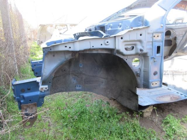 bontott KIA PRO Bal első Negyed Karosszéria Csomag