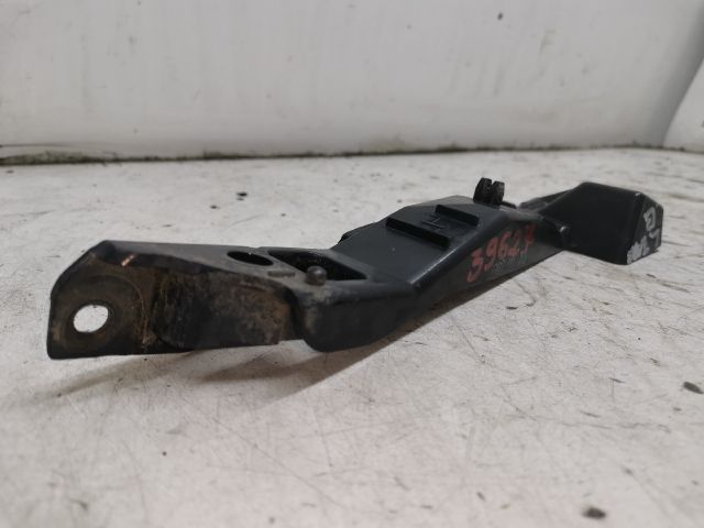 bontott KIA PRO Bal első Oldal Lökhárító Tartó (Műanyag)