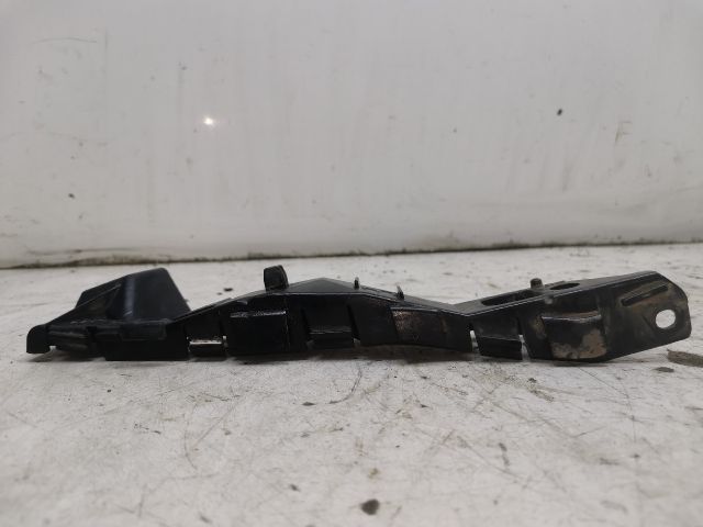 bontott KIA PRO Bal első Oldal Lökhárító Tartó (Műanyag)