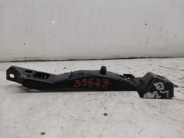 bontott KIA PRO Bal első Oldal Lökhárító Tartó (Műanyag)