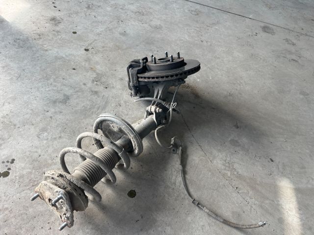 bontott KIA PRO Bal Gólyaláb Csonkállvánnyal