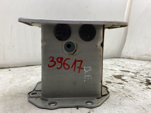 bontott KIA PRO Bal Lökhárító Tartó Nyúlványvég