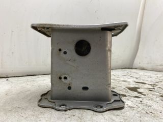 bontott KIA PRO Bal Lökhárító Tartó Nyúlványvég