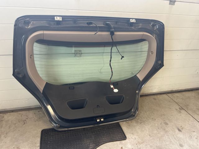 bontott KIA PRO Csomagtérajtó (Részeivel)