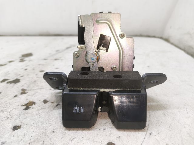 bontott KIA PRO Csomagtérajtó Zárszerkezet