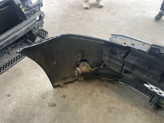 bontott KIA PRO Első Lökhárító (Részeivel)