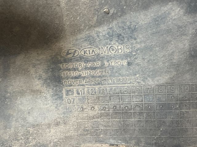 bontott KIA PRO Első Lökhárító (Részeivel)