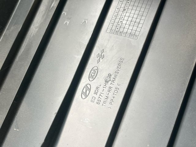 bontott KIA PRO Hátfal Burkolat