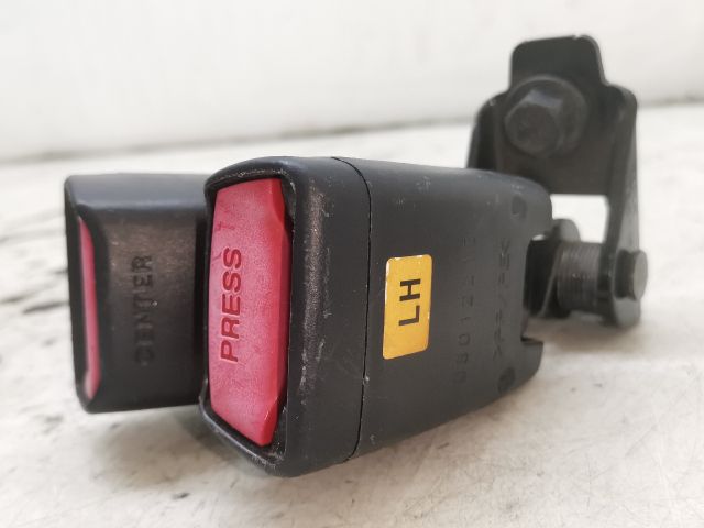 bontott KIA PRO Hátsó középső Biztonsági Öv Csat