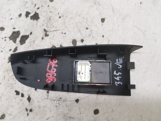 bontott KIA PRO Jobb első Ablakemelő Kapcsoló