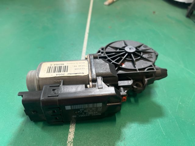 bontott KIA PRO Jobb első Ablakemelő Motor