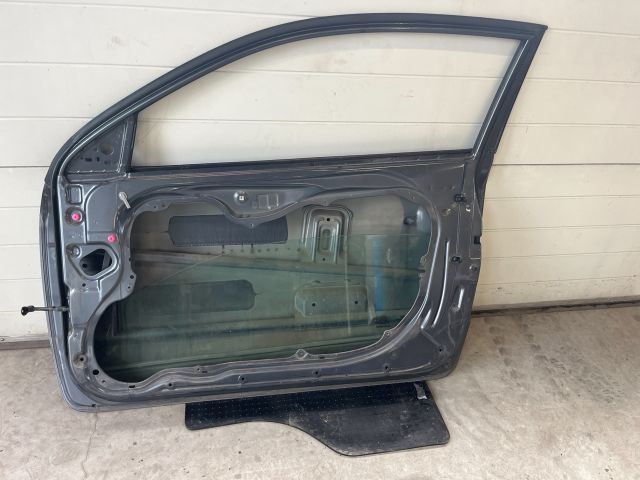 bontott KIA PRO Jobb első Ajtó (Üres lemez)