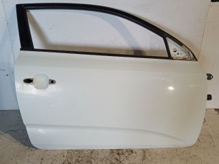 bontott KIA PRO Jobb első Ajtó (Üres lemez)