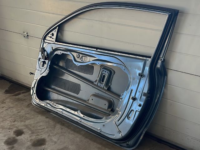 bontott KIA PRO Jobb első Ajtó (Üres lemez)