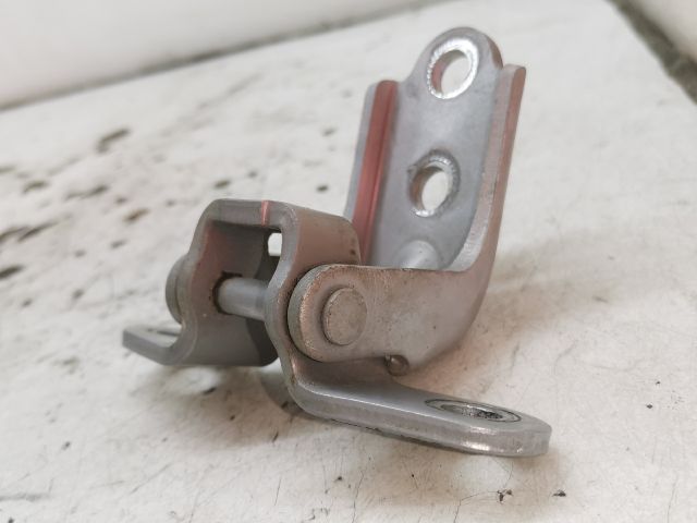 bontott KIA PRO Jobb első Alsó Zsanér