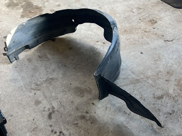 bontott KIA PRO Jobb első Dobbetét (Kerékjárati, Műanyag)