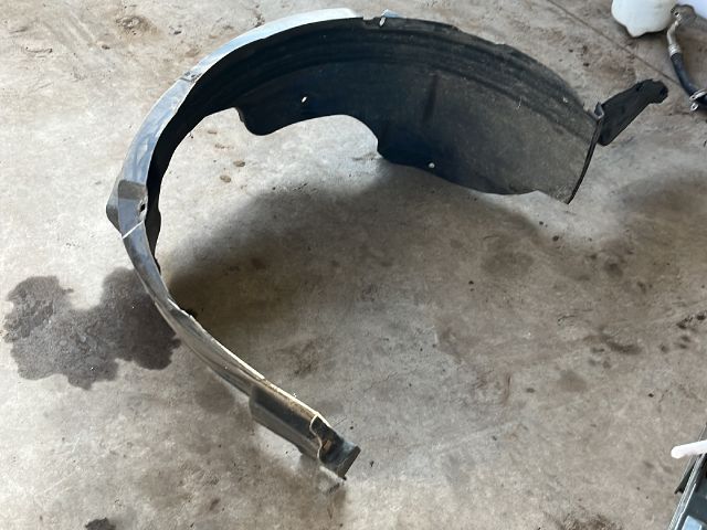 bontott KIA PRO Jobb első Dobbetét (Kerékjárati, Műanyag)