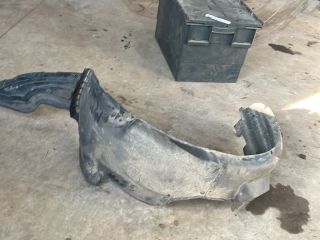 bontott KIA PRO Jobb első Dobbetét (Kerékjárati, Műanyag)