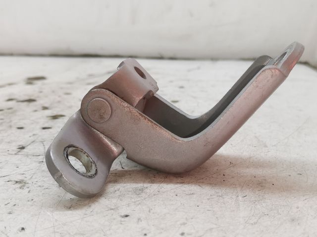 bontott KIA PRO Jobb első Felső Zsanér