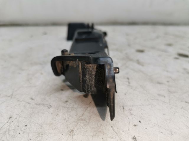 bontott KIA PRO Jobb első Oldal Lökhárító Tartó (Műanyag)