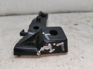 bontott KIA PRO Jobb első Oldal Lökhárító Tartó (Műanyag)