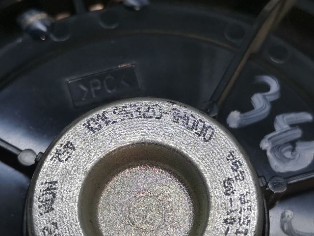 bontott KIA PRO Jobb hátsó Hangszóró