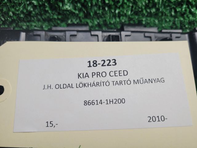 bontott KIA PRO Jobb hátsó Oldal Lökhárító Tartó (Műanyag)