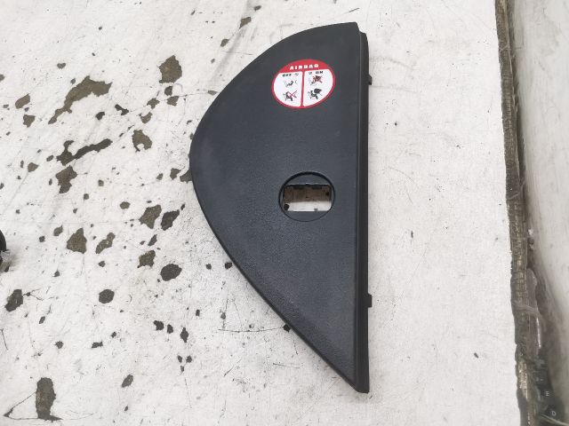 bontott KIA PRO Jobb Műszerfal Oldalkárpit