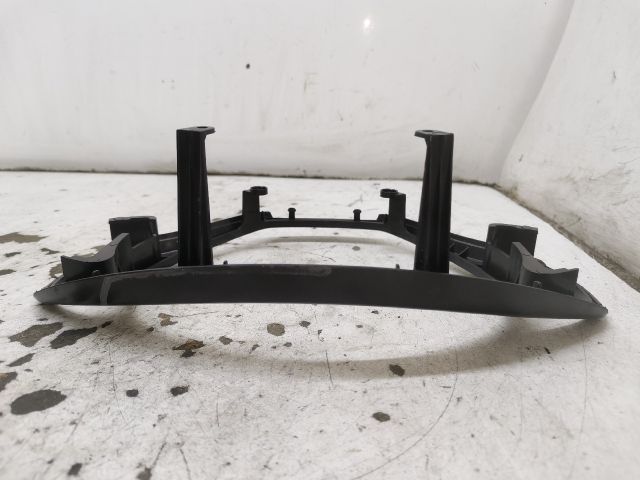 bontott KIA PRO Kormányközép Burkolat