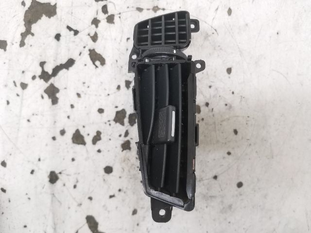 bontott KIA PRO Középső Bal Szellőző