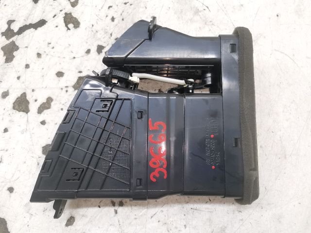 bontott KIA PRO Középső Bal Szellőző