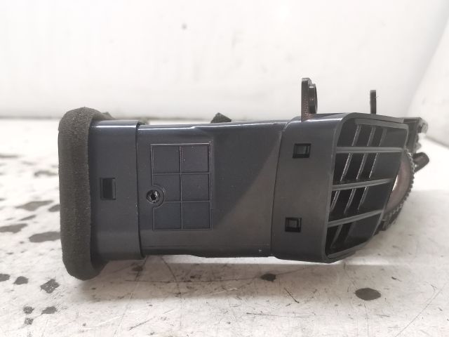 bontott KIA PRO Középső Bal Szellőző