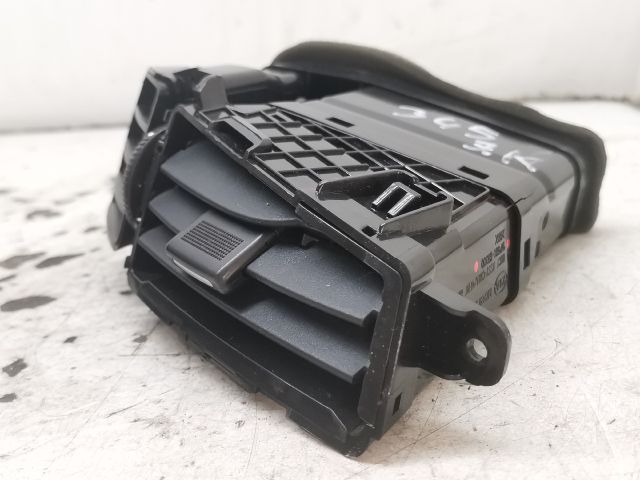 bontott KIA PRO Középső Jobb Szellőző