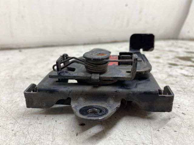 bontott KIA PRO Motorháztető Zárszerkezet