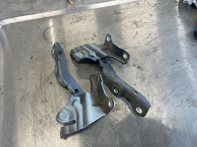 bontott KIA PRO Motorháztető Zsanér Pár