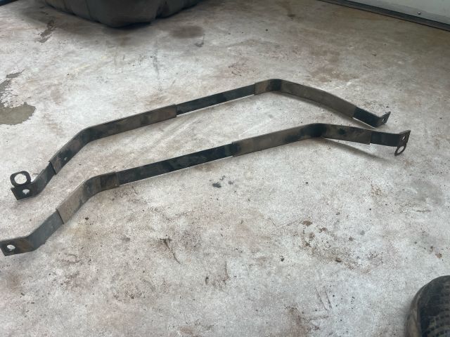 bontott KIA PRO Tank Tartó Pánt