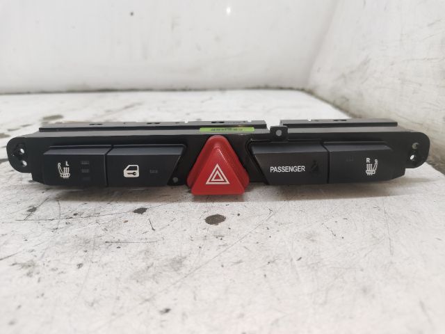 bontott KIA PRO Vészvillogó Kapcsoló