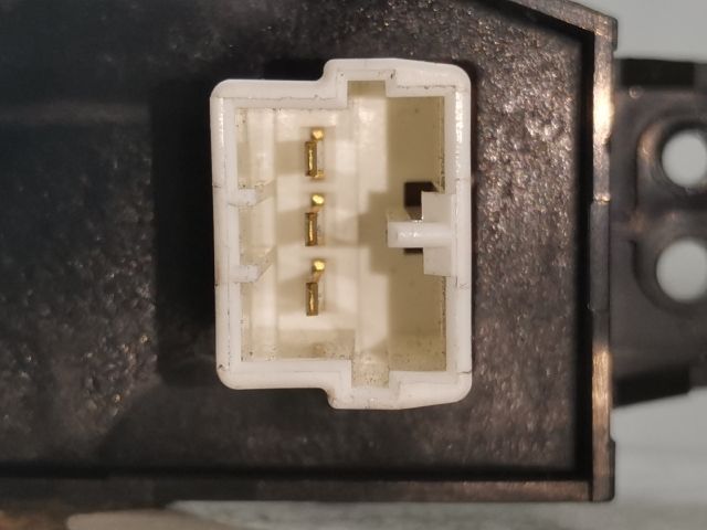 bontott KIA PRO Vészvillogó Kapcsoló